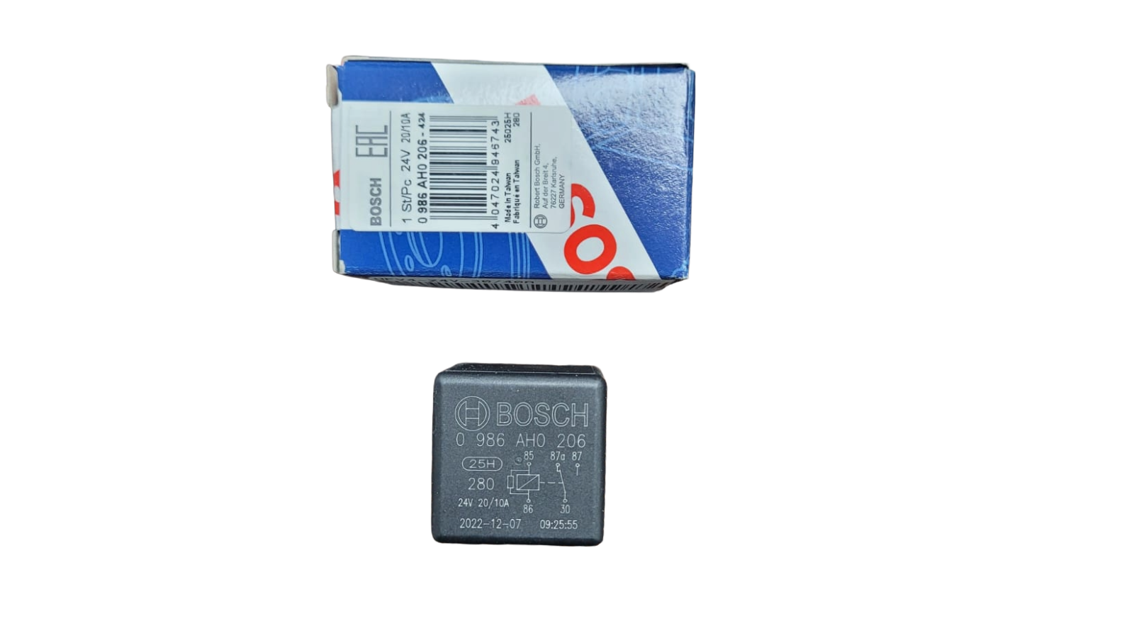 Relay HFV4-24V-30/40A – 24V Small Type